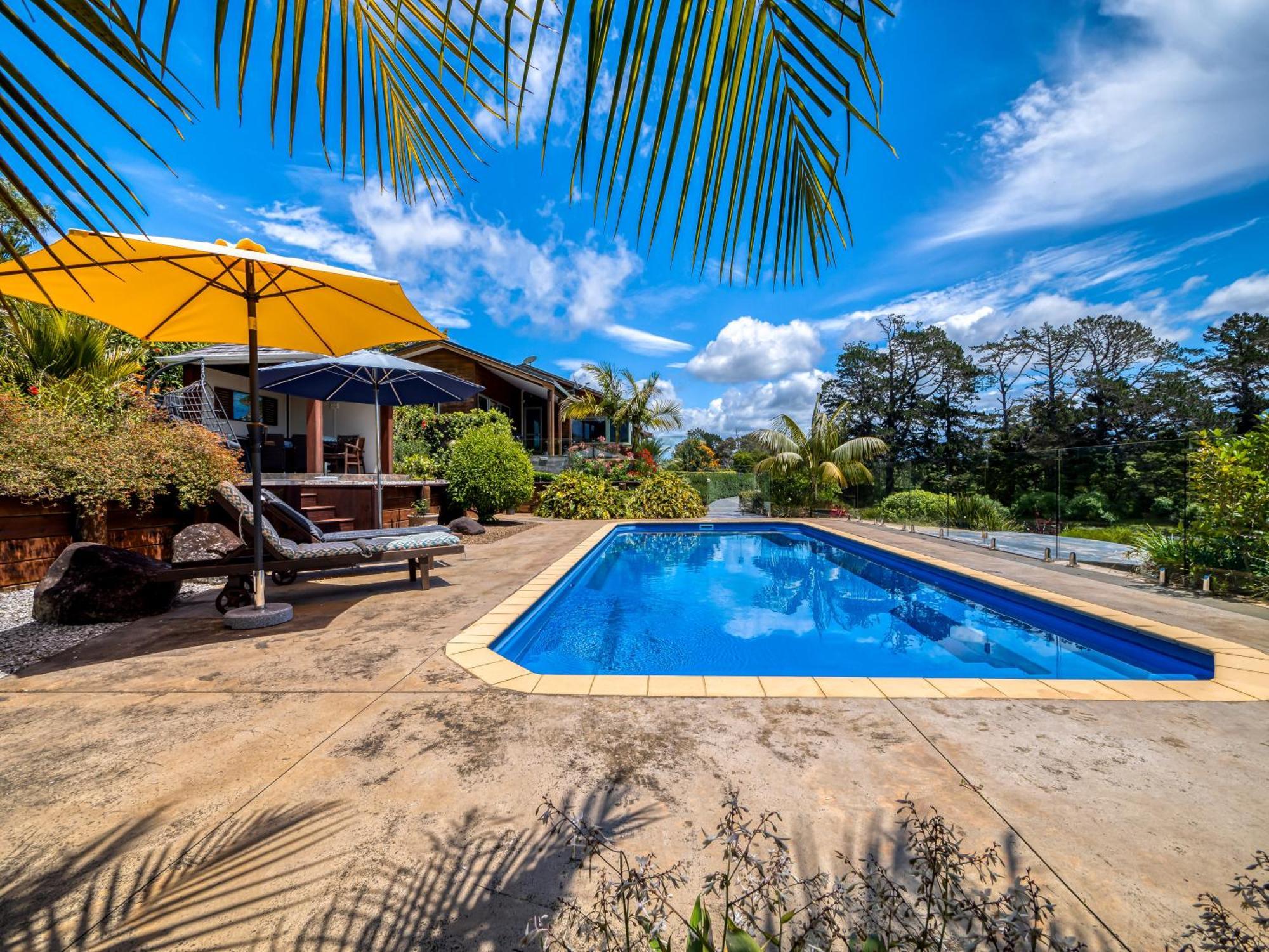 Te Awa Lodge Paihia Exterior photo