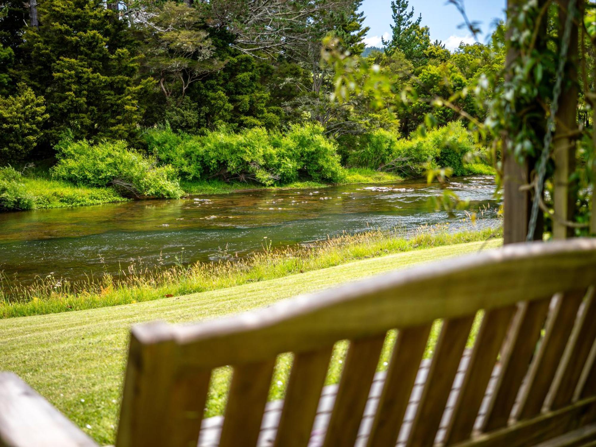 Te Awa Lodge Paihia Exterior photo
